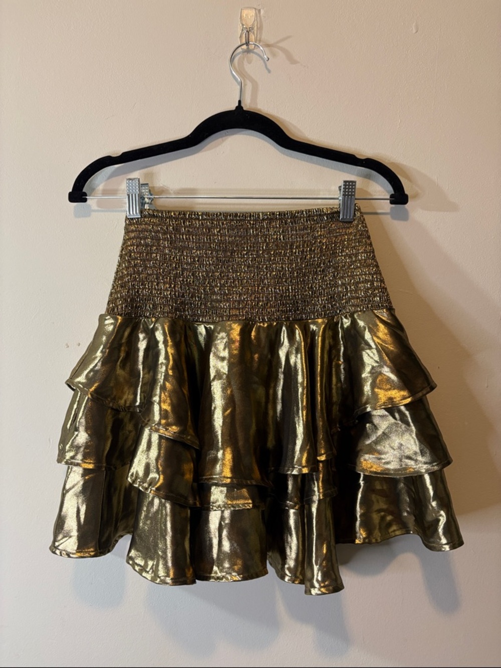 Gold Foil Metallic Tiered Flowy Ruffle Twirl Shirred Smocked Ruched Stretch XS